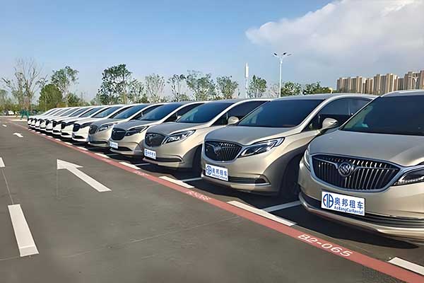 Buick GL8-652T