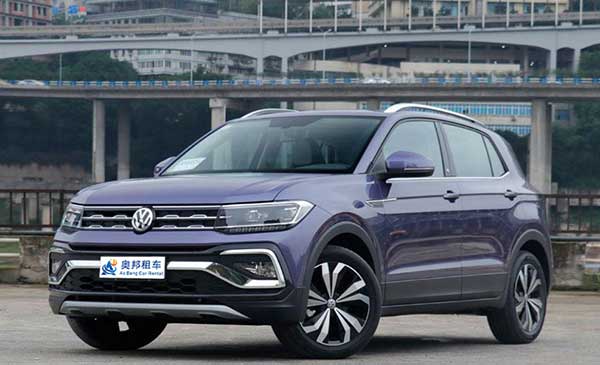 上海租車出行過(guò)程中預(yù)防追尾的四個(gè)技巧